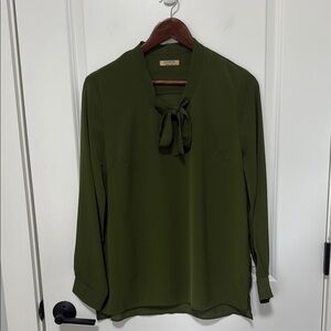 ACEVOG Women’s Long Sleeve Army Green Blouse with Bow size Medium